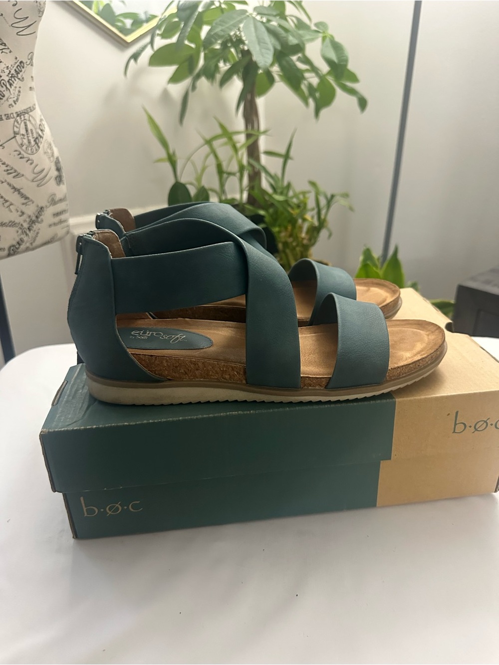 Teal Green Eurosoft by Sofft Landry II Comfort Wedge Sandals Size 10